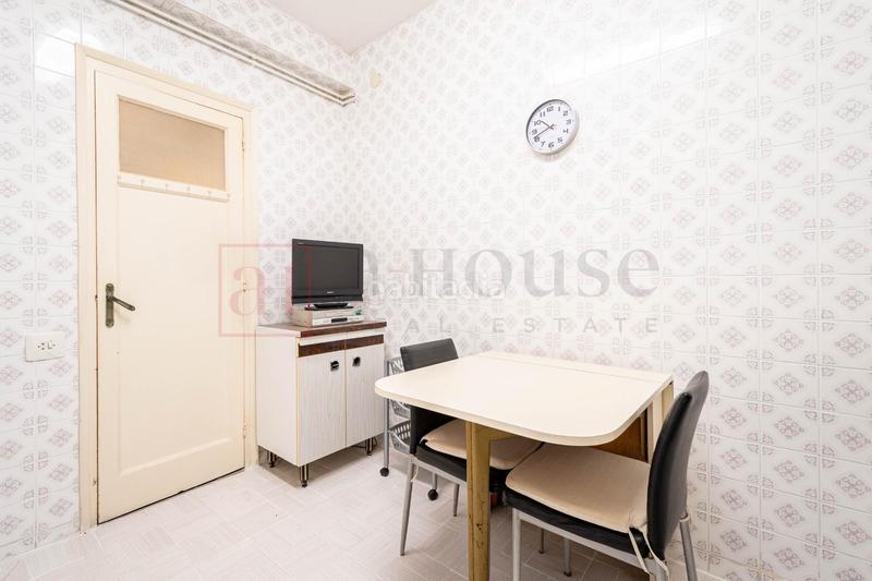 Foto 29886a25-5d61-43a1-ba55-94c1fdc00093. Piso  en venta en calle paris en L´Antiga Esquerra de l´Eixample Barcelona