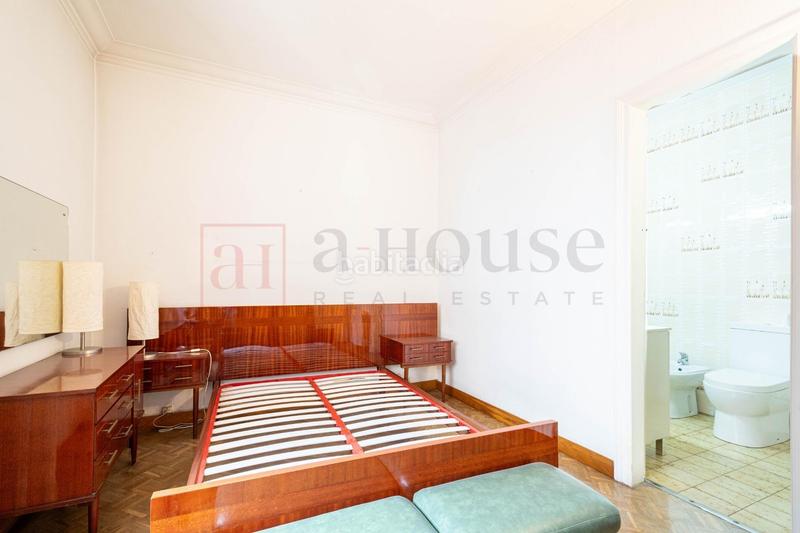 Foto 4cb9aa6a-9940-4734-b6d7-0241efa1c828. Piso  en venta en calle paris en L´Antiga Esquerra de l´Eixample Barcelona