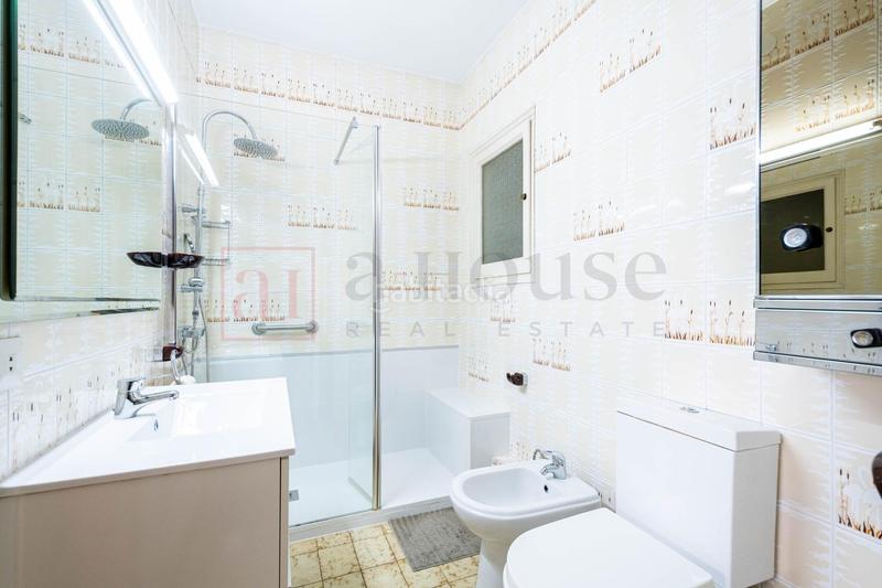 Foto ccc1e8d1-2d36-4094-9639-f72d72378f1f. Piso  en venta en calle paris en L´Antiga Esquerra de l´Eixample Barcelona