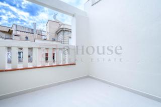Appartement  Calle de castanyer. Atico reformado a estrenar con terraza