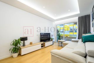 Etagenwohnung  Calle provença. Piso recientemente reformado en l antiga esquerra de leixample