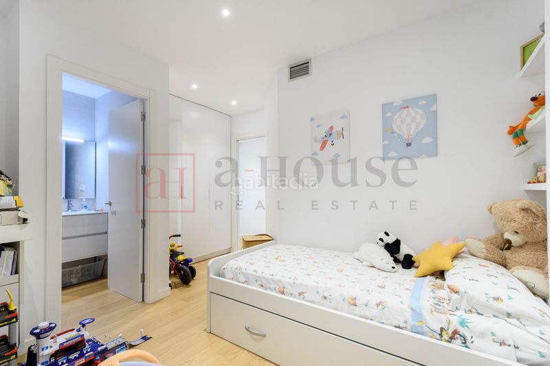 Foto fac45d0a-0626-42a7-995d-d7875acf5039. Pis amb calefacció a Dreta de l´Eixample Barcelona