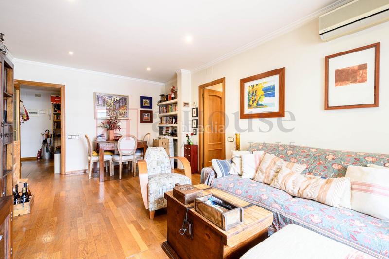 Foto 22ec2443-2641-4b90-9f62-320f26f1d719. Piso luminoso y tranquilo piso para entrar a vivir en Barcelona