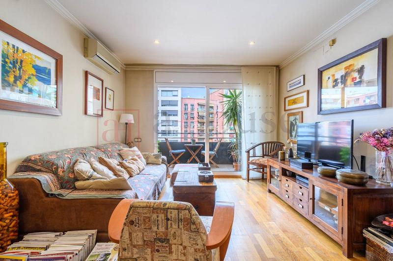 Foto 9aa43017-aa09-4a19-a91d-5a9c052218d1. Piso luminoso y tranquilo piso para entrar a vivir en Barcelona