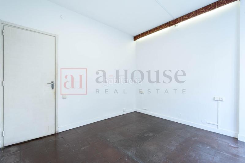 Foto 7dd539f3-f962-4d23-b65c-2453af8e77d5. Pis amb calefacció a La Nova Esquerra de l´Eixample Barcelona