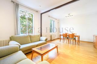 Appartement  Carrer padilla. Piso para entrar a vivir en el barrio de sagrada familia