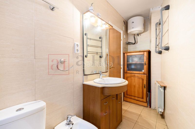 Foto 2e75070a-c4fd-4b53-99b6-db36b80c36ed. Pis amb calefacció a Sant Martí de Provençals Barcelona