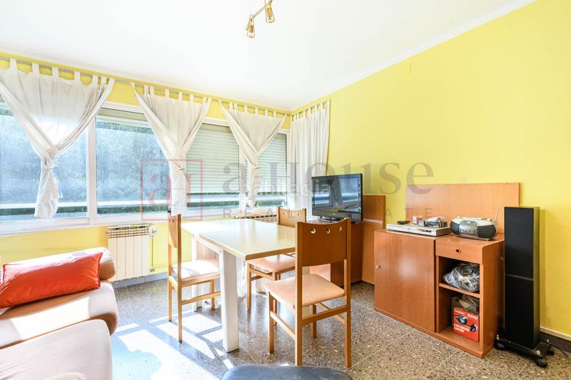 Foto 2fbb1a4a-0207-4c8e-801e-f2e5086554bd. Pis amb calefacció a Sant Martí de Provençals Barcelona