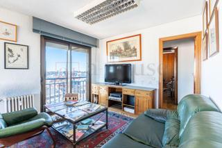 Appartement  Calle de francisco silvela. Último piso exterior con doble orientacion para reformar