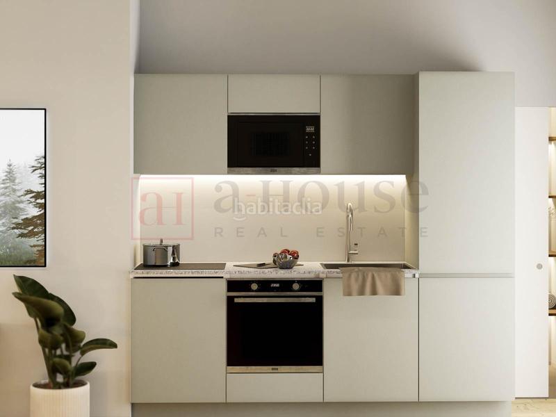 Foto 59d9f799-98ad-41e2-b109-cf3542ef6a79. Pis a Sagrada Família Barcelona