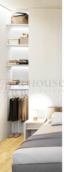 Foto a613746a-0c49-439b-84bc-d6d9c4c45809. Pis a Sagrada Família Barcelona