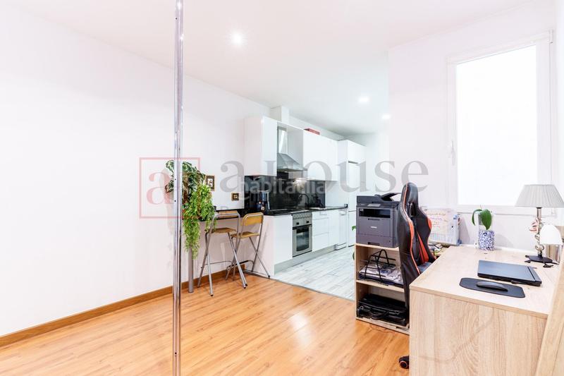 Foto e1019cb3-f9f9-453e-985a-4a1e33de9590. Pis amb calefacció a Universidad-Malasaña Madrid