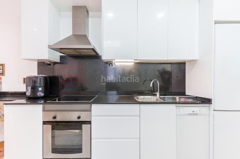 Foto f790875e-d0ea-45b8-b1bf-04c65ce6d294. Pis amb calefacció a Universidad-Malasaña Madrid