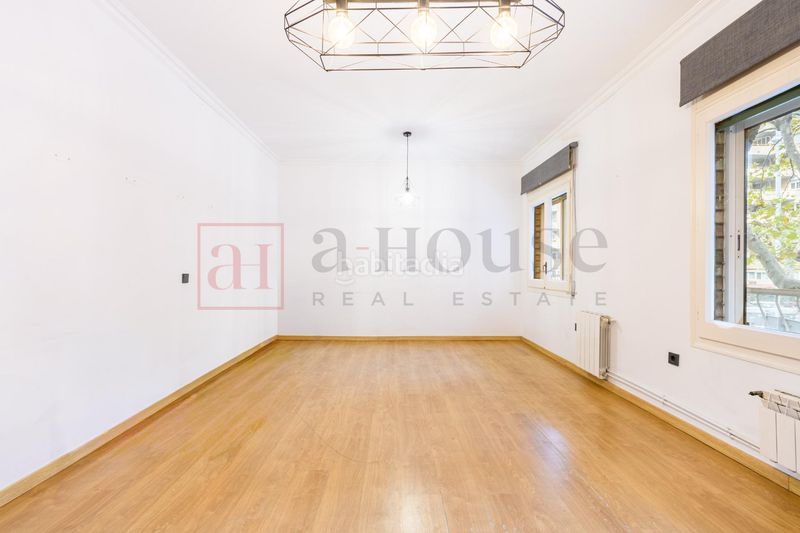 Foto 2e6a785c-c68a-40e8-a6a0-ff2e855e7bdc. Pis a L´Antiga Esquerra de l´Eixample Barcelona