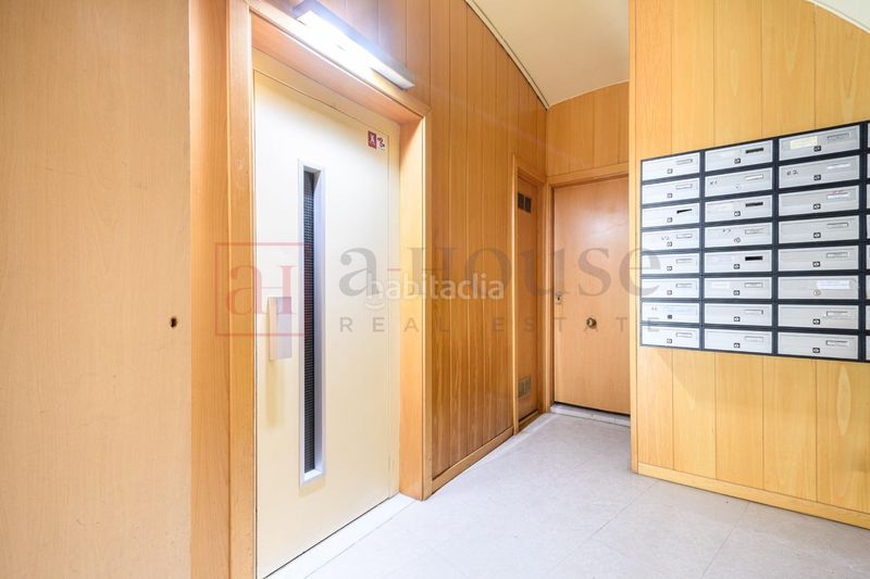 Foto a956fe35-70bf-41ab-b499-1b9be95cf836. Pis a L´Antiga Esquerra de l´Eixample Barcelona