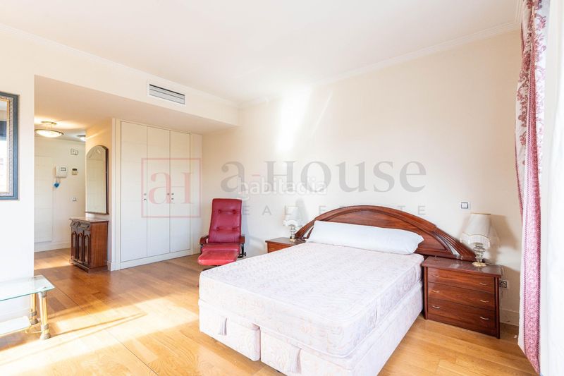 Foto b8f92aac-f933-471b-8962-e860e25a56b5. Estudi amb calefacció aparcament a Guindalera Madrid