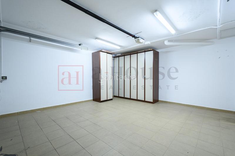 Foto 81cadc68-4ad6-4801-aa64-e875e6ff3ff0. Chalet avec chauffage parking piscine dans les botigues de Sitges Sitges