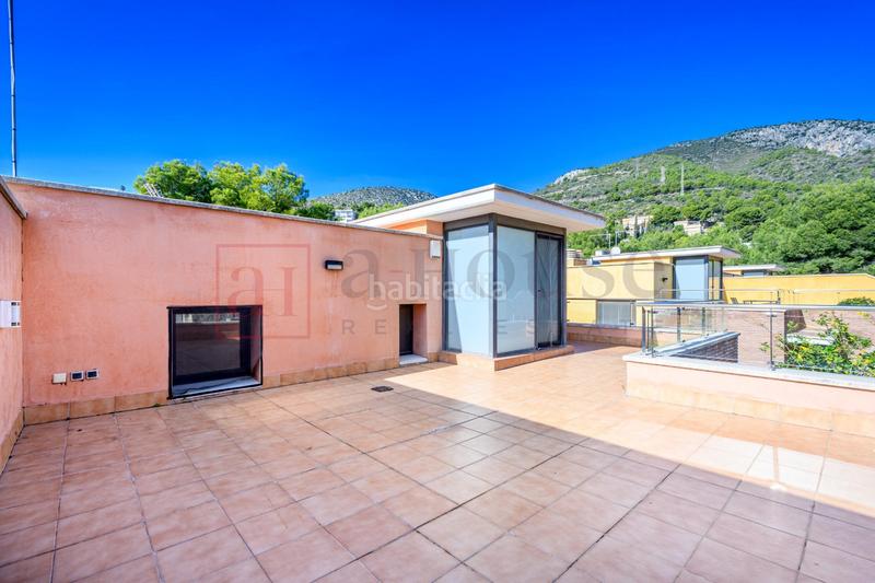 Foto abd2e719-1e01-4f21-ab42-f195dd9a3492. Chalet avec chauffage parking piscine dans les botigues de Sitges Sitges