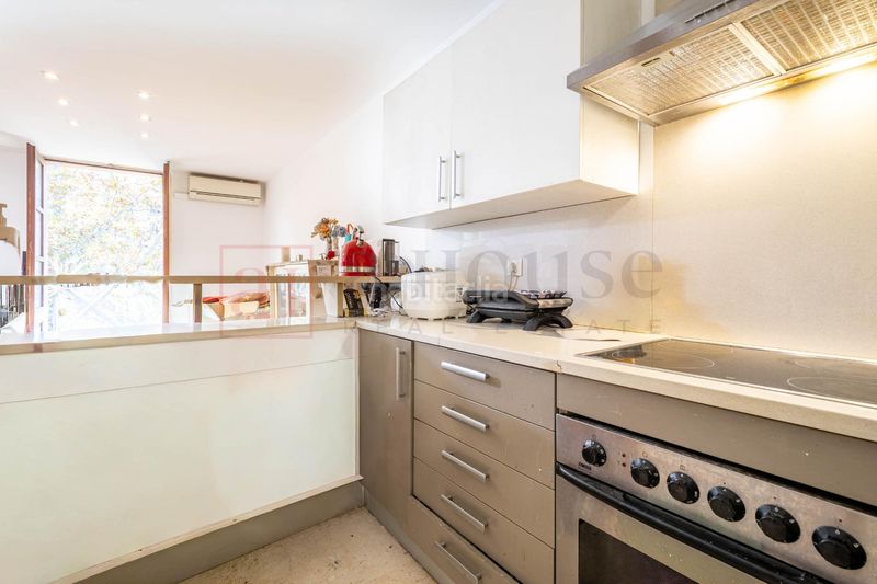 Foto 61b39f94-ad88-4ac5-b248-2bafe2878669. Pis a Sant Antoni Barcelona