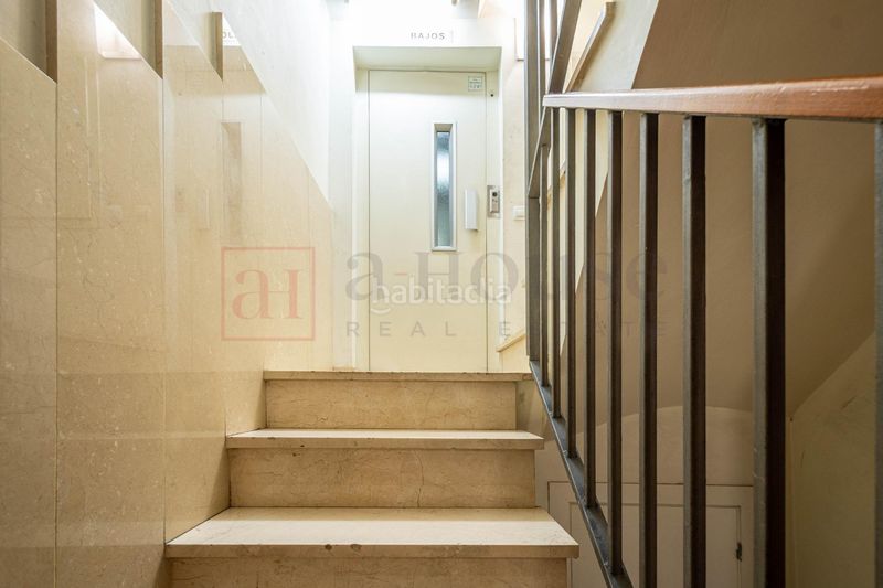 Foto c6e7b106-27c0-4708-b80e-6ba945739eb1. Pis a Sant Antoni Barcelona