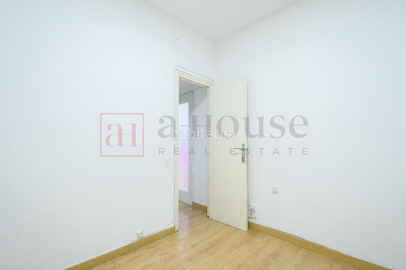 Foto 04cd6eec-9604-4c16-85dd-1f3092841374. Pis amb calefacció a Sagrada Família Barcelona