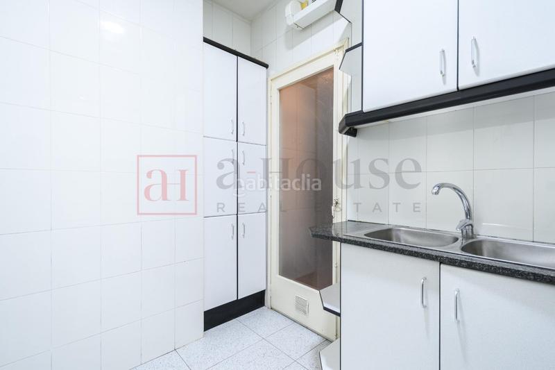 Foto 39bfea62-36cb-4140-9494-d2fd37929b55. Pis amb calefacció a Sagrada Família Barcelona