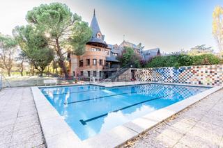 Xalet a Raya del Palancar-Guadamonte. Villa señorial en la exclusiva urbanización guadamonte villanuev