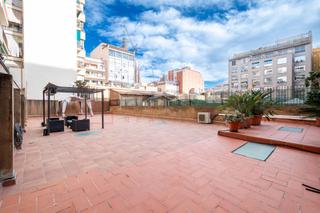 Piso  Carrer carrer de nàpols. Piso reformado con gran terraza y vistas a la sagrada familia