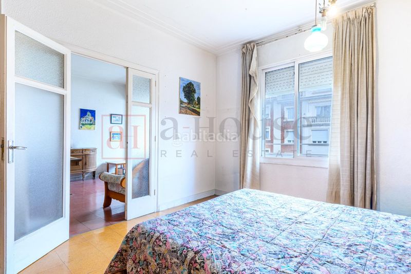 Foto 2c2f75cb-0086-4550-8657-2194e83a3fbd. Pis amb calefacció a Barri de les Corts Barcelona