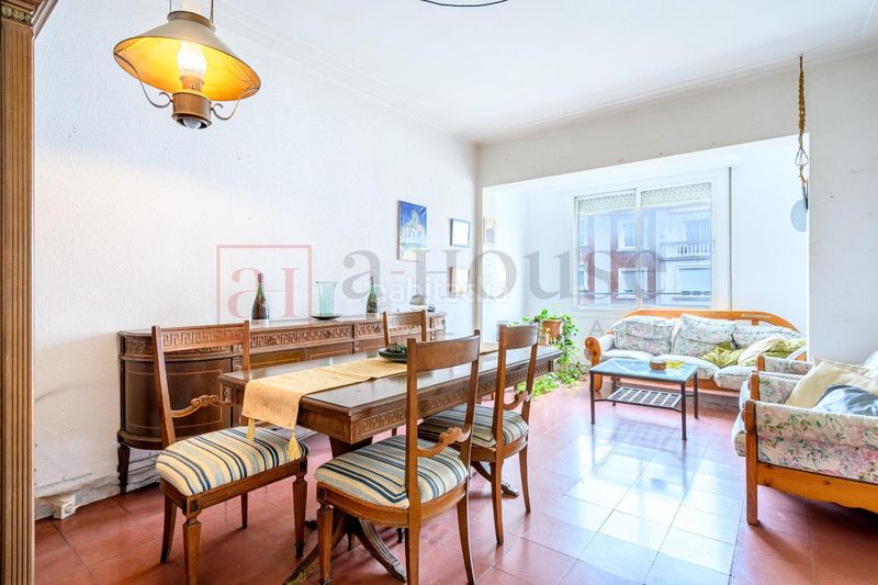 Foto 9448938d-836b-4968-9ab7-d67a36e70591. Pis amb calefacció a Barri de les Corts Barcelona