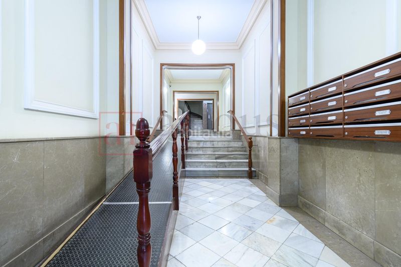 Foto f6889f8c-abbc-4394-920f-8f8fa42fc2b2. Pis amb calefacció a Barri de les Corts Barcelona