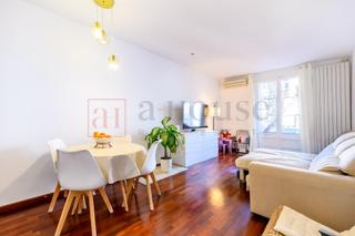 Flat  Pasaje d'alió. Piso para entrar a vivir en calle peatonal en el camp den grasso