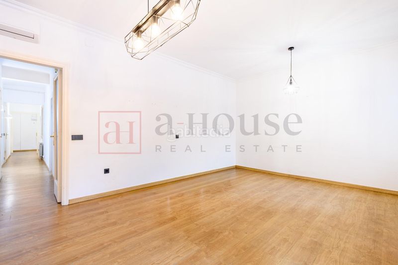 Foto f933deb0-2971-42ac-baf4-1a936e390bef. Pis a La Nova Esquerra de l´Eixample Barcelona