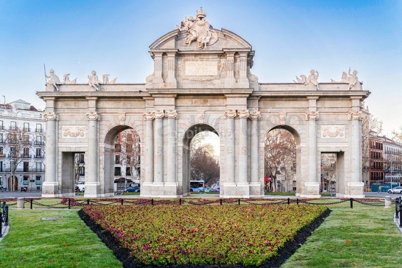 Piso exterior para entrar a vivir en la zona de chamberi en Madrid - Imagen 38
