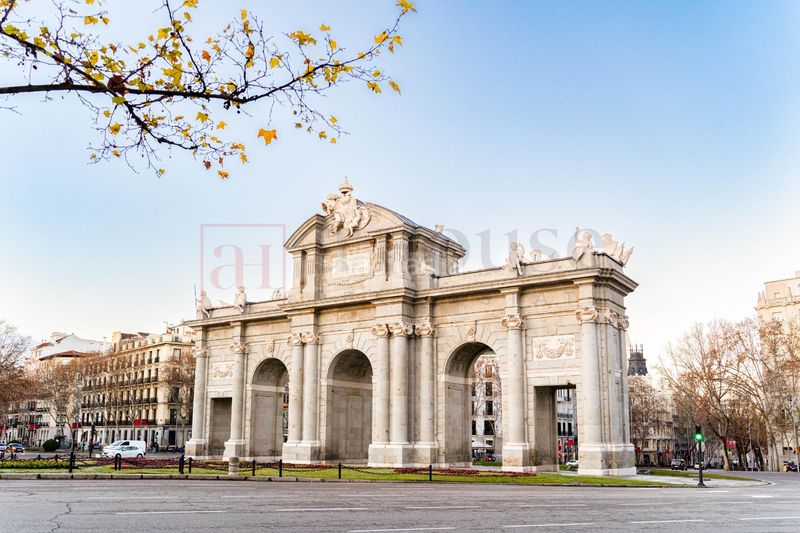 Piso exterior para entrar a vivir en la zona de chamberi en Madrid - Imagen 33