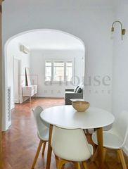 Etagenwohnung  Calle del comte borrell. Piso para entrar a vivir en la nova esquerra de l eixample
