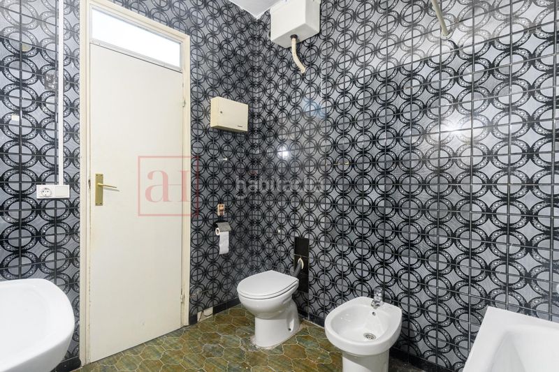Foto cea6c05e-27f8-4857-ac61-299a55d01853. Pis a Vila de Gràcia Barcelona
