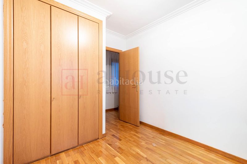 Foto fdb15703-a173-4893-9656-9ec5598b1ccd. Pis amb calefacció aparcament a Dreta de l´Eixample Barcelona