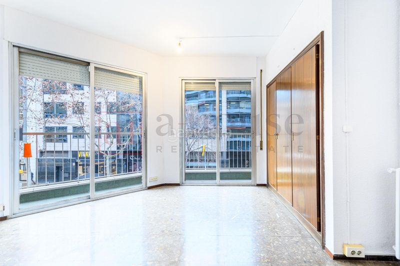 Foto c0afe17d-b012-4869-a429-678ef6790b33. Pis amb calefacció a Dreta de l´Eixample Barcelona
