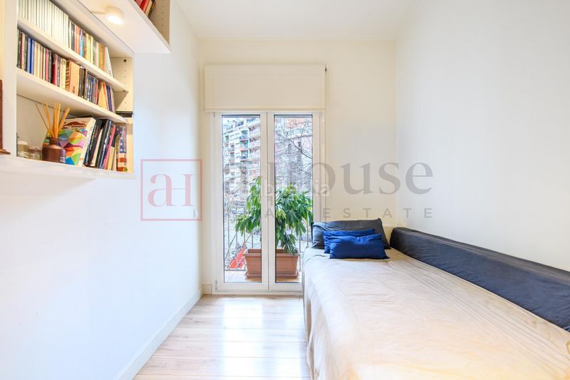 Foto 35b9c0d1-cfe6-44e7-b36f-0f387e0542de. Pis a La Nova Esquerra de l´Eixample Barcelona