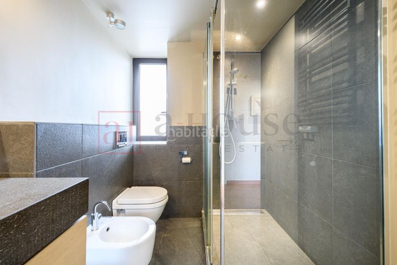 Foto 5ea7e74f-0260-4381-ba51-dbbbbd4d741b. Pis amb calefacció a La Nova Esquerra de l´Eixample Barcelona