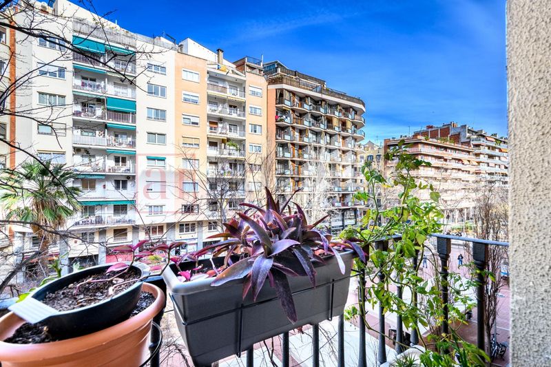 Foto c24e8305-e8e1-49bf-a7c3-021c9fb42659. Pis amb calefacció a Sant Antoni Barcelona