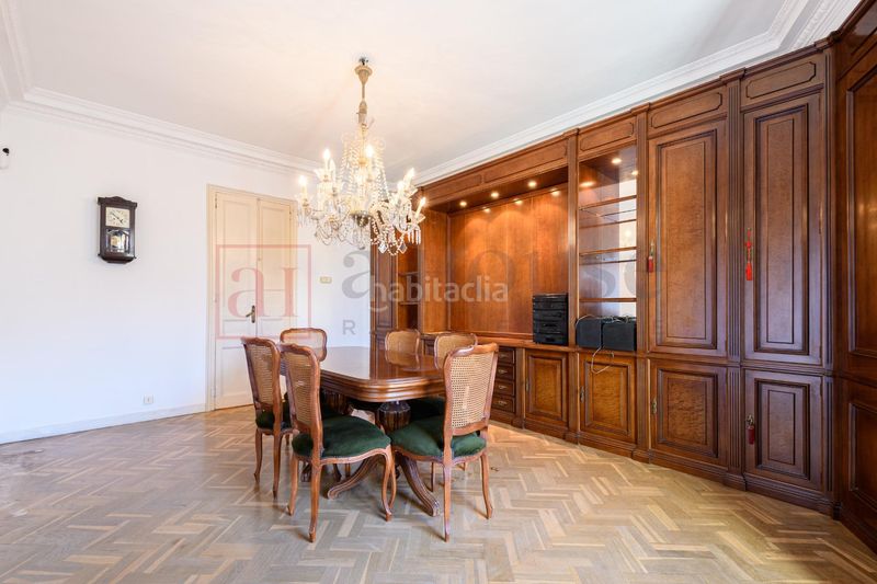 Foto b272da1a-2eef-4886-9c1d-95dd0ca531bb. Pis a Sant Antoni Barcelona