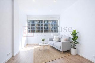 Pis  Calle casp. Piso en venta en el eixample reformado