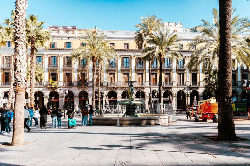 Foto cb2af0d4-c5c3-4fa1-bae0-18c97a32e264. Aparcament cotxe a Dreta de l´Eixample Barcelona