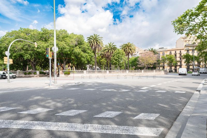 Foto 53956a42-778d-416e-a03a-422f69915dd5. Àtic a Dreta de l´Eixample Barcelona