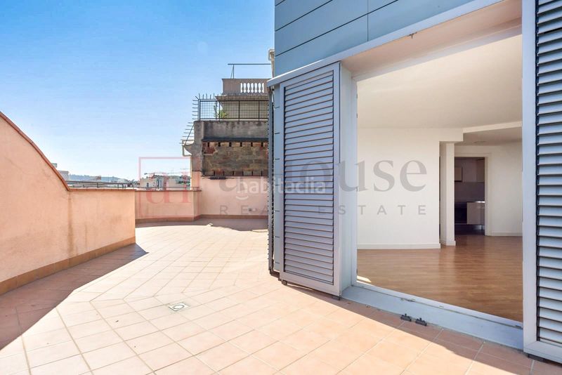 Foto 53ddb6de-96ca-4d93-935d-5d69ae2eb8f1. Àtic a Dreta de l´Eixample Barcelona