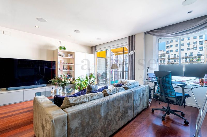 Foto 7e979b87-421e-48d8-a738-7dd02852093d. Pis a L´Antiga Esquerra de l´Eixample Barcelona