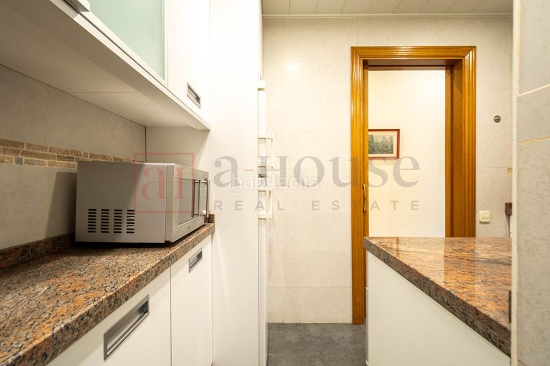 Foto 2eeaee3d-1c6b-4e34-92cd-b4d03d854e31. Pis amb calefacció a Dreta de l´Eixample Barcelona