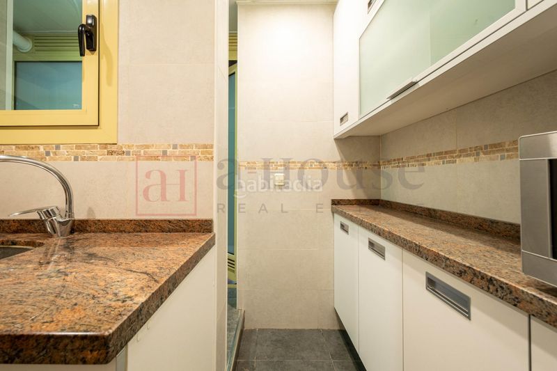 Foto 7a2dda89-ea65-415a-8cdb-d8eada2f45fd. Pis amb calefacció a Dreta de l´Eixample Barcelona